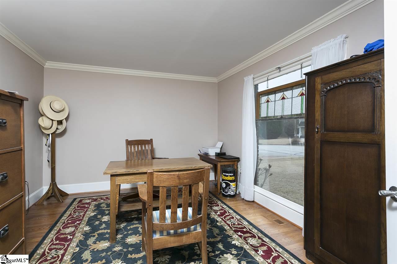 107 Taniere Court Simpsonville, SC 29680 - Photo 6 of 34 Gallery Image 6