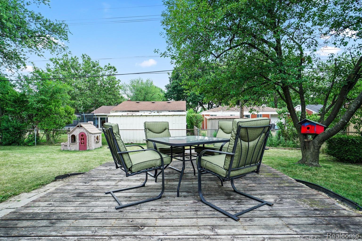 11364 Erdmann Road Sterling Heights, MI 48314 - Photo 25 of 28 Fenced in backyard.