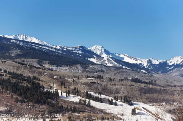 a view of a outside space