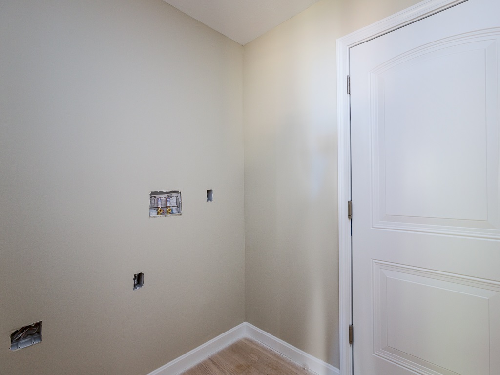 28 Conant Road Nashua, NH 03062 - Photo 10 of 13