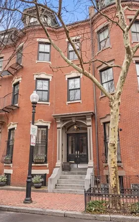 $899,900 | 501 Shawmut Avenue, Unit 3, Boston, MA 02118