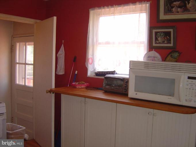4708 Macon Road Rockville, MD 20852 - Photo 6 of 10 Breakfast Area
