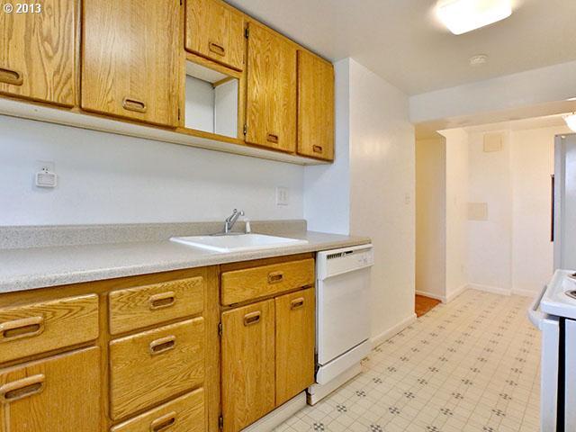 6131 Southwest Tower Way Portland, OR 97221 - Photo 15 of 16 Gallery Image 15
