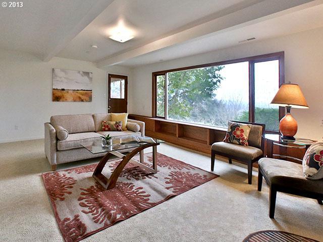6131 Southwest Tower Way Portland, OR 97221 - Photo 10 of 16 Gallery Image 10