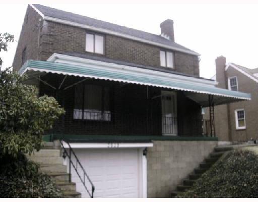 3639 West Run Road Munhall, PA 15120 - Photo 1 of 8 Exterior Front.
