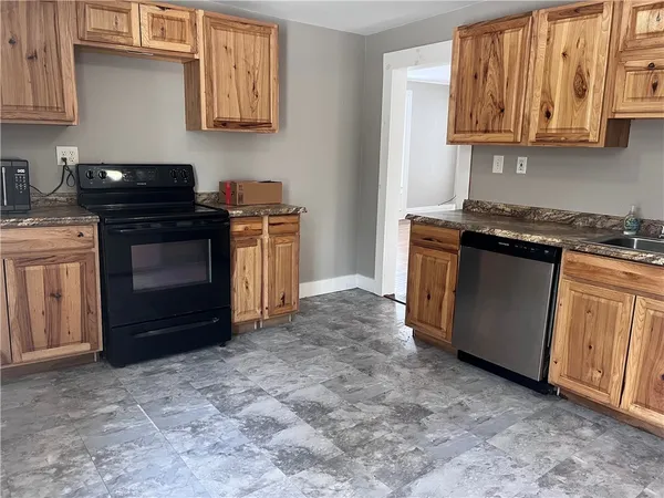 $900 | 114 East Main Street, Morris, NY 13808