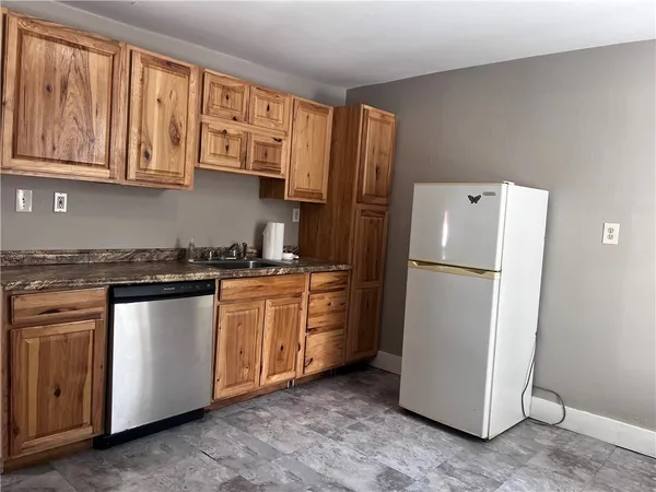 $900 | 114 East Main Street, Morris, NY 13808