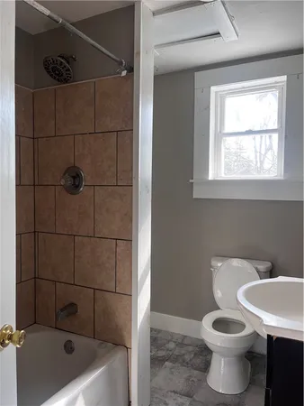 $900 | 114 East Main Street, Morris, NY 13808