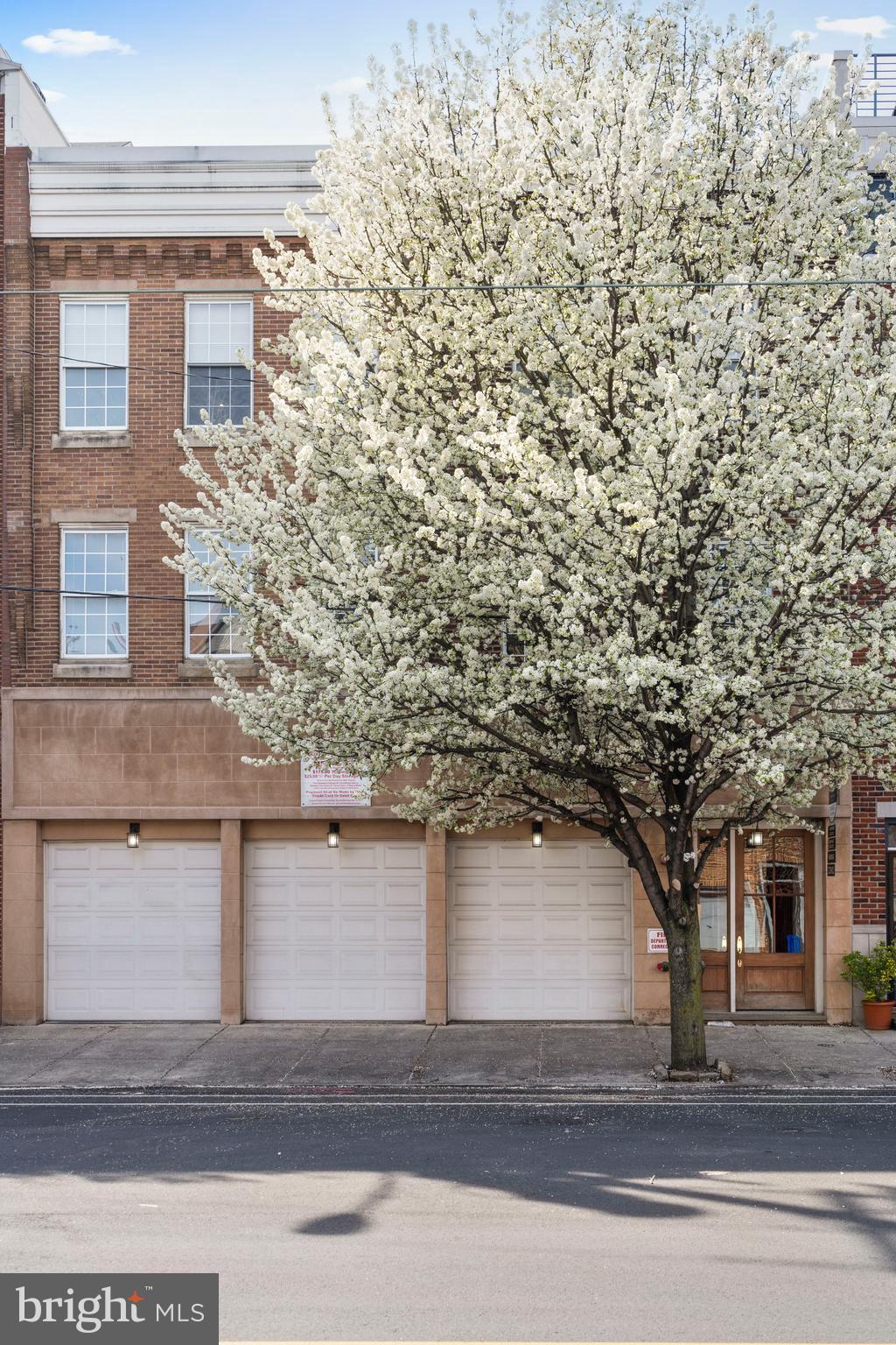 716 South 11th Street, Unit 201 Philadelphia, PA 19147 - Photo 16 of 35