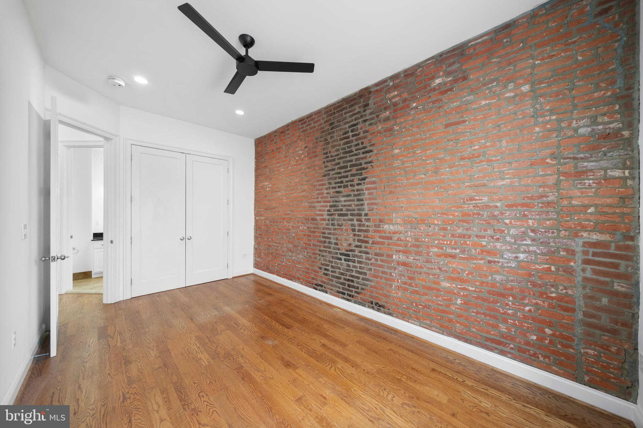 716 South 11th Street, Unit 201 Philadelphia, PA 19147 - Photo 23 of 35