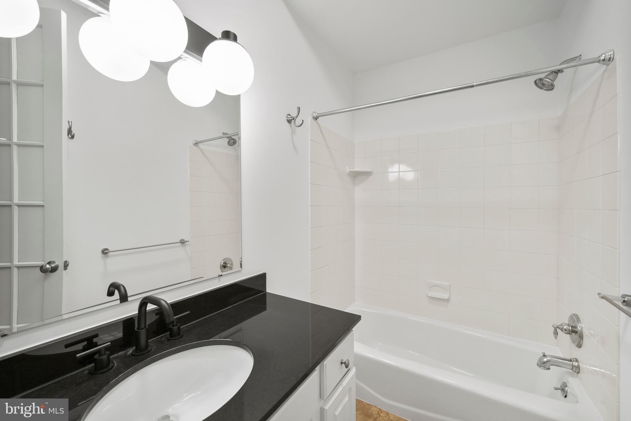 716 South 11th Street, Unit 201 Philadelphia, PA 19147 - Photo 25 of 35