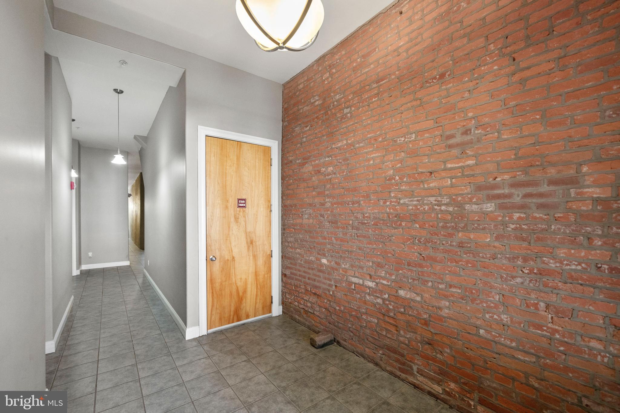 716 South 11th Street, Unit 201 Philadelphia, PA 19147 - Photo 27 of 35