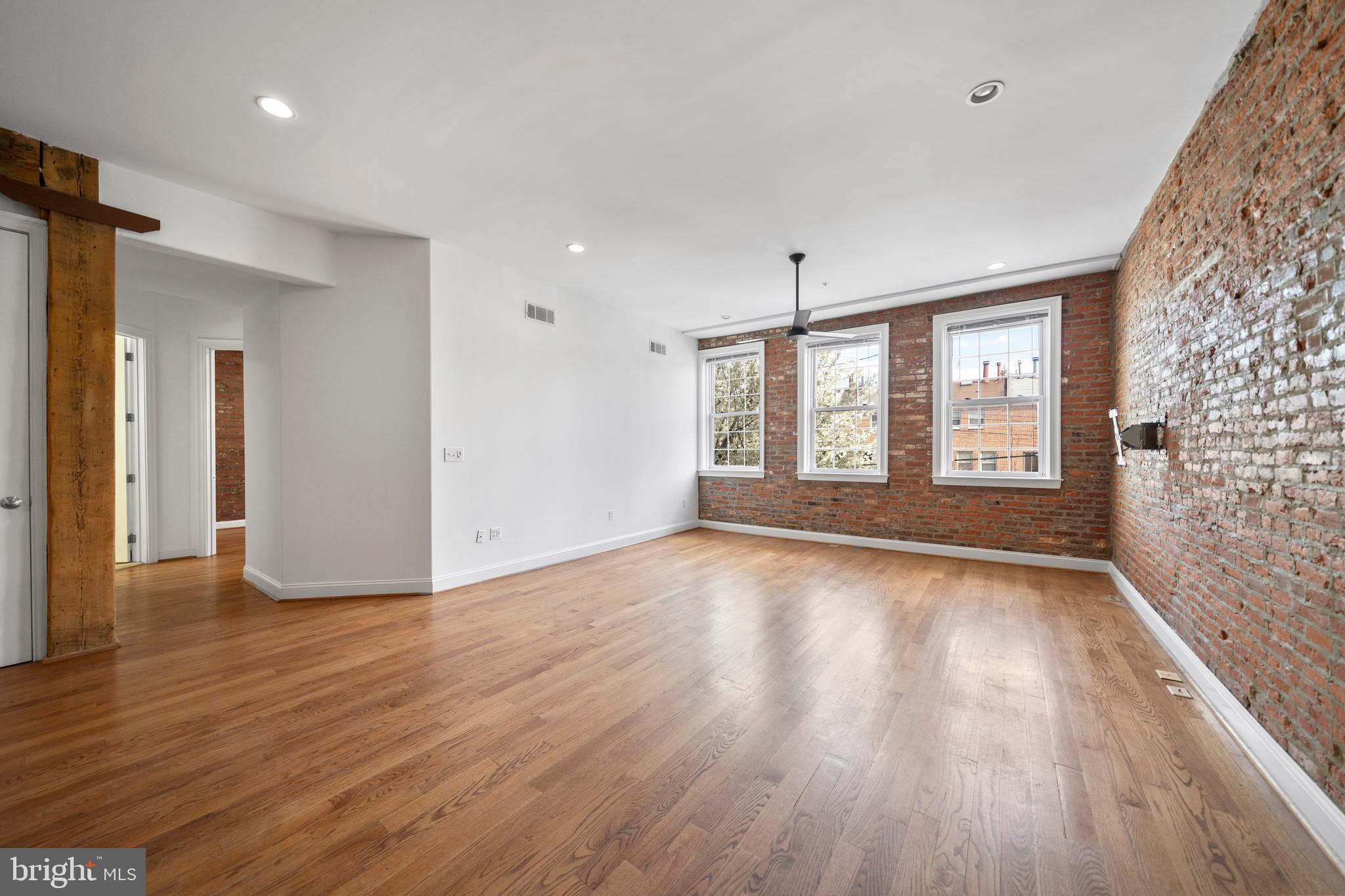 716 South 11th Street, Unit 201 Philadelphia, PA 19147 - Photo 7 of 35