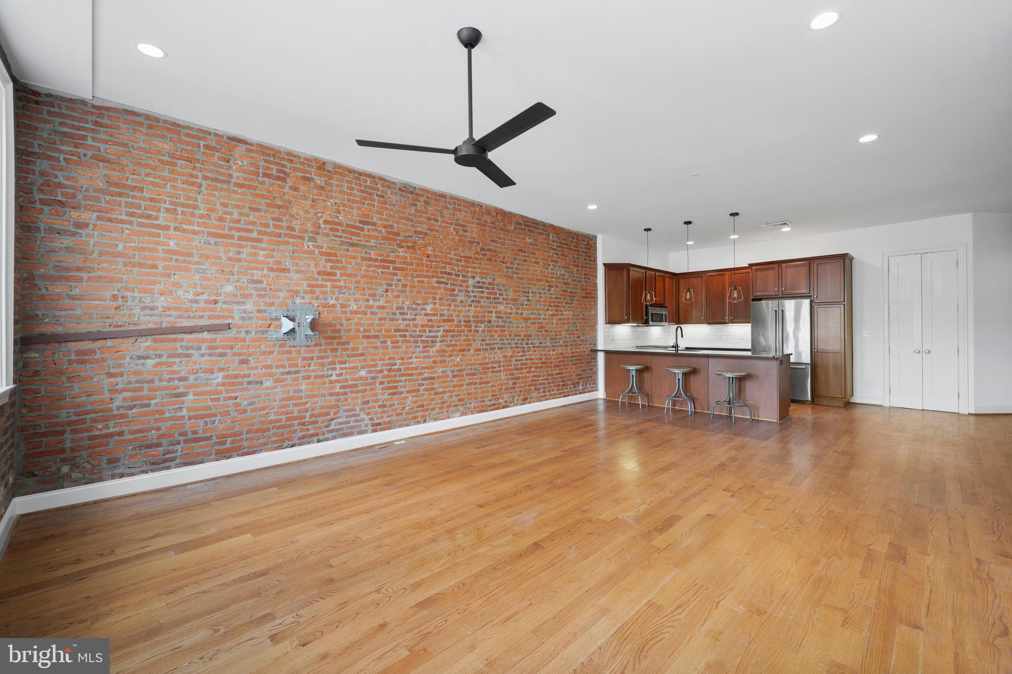 716 South 11th Street, Unit 201 Philadelphia, PA 19147 - Photo 9 of 35