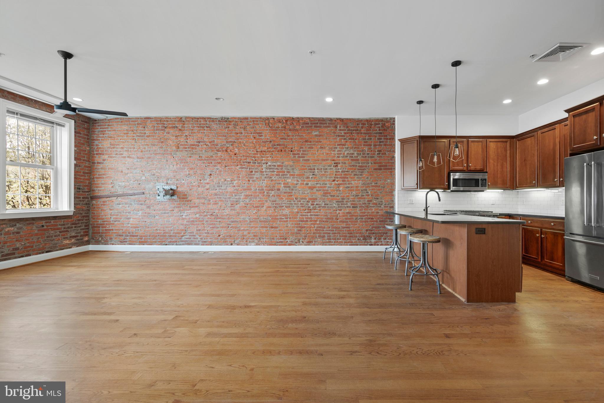 716 South 11th Street, Unit 201 Philadelphia, PA 19147 - Photo 10 of 35