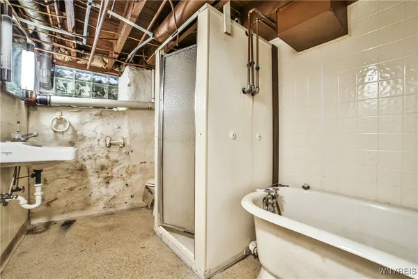 $250,000 | 32 Edson Street, Buffalo, NY 14210