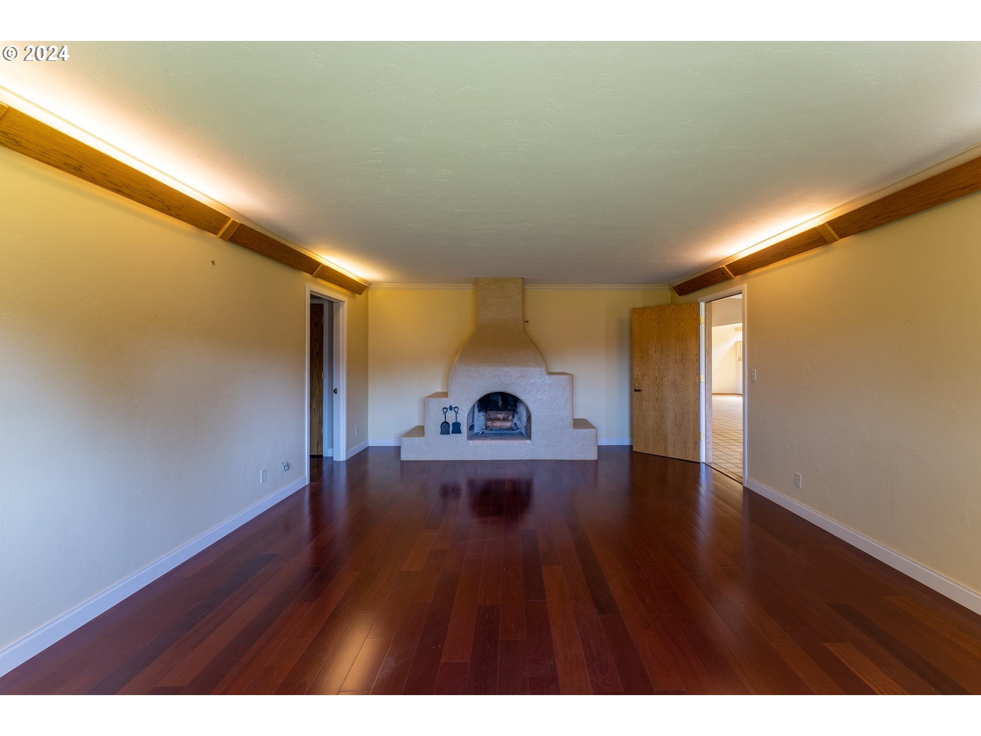 1488 Red Hill Road Oakland, OR 97462 - Photo 13 of 35