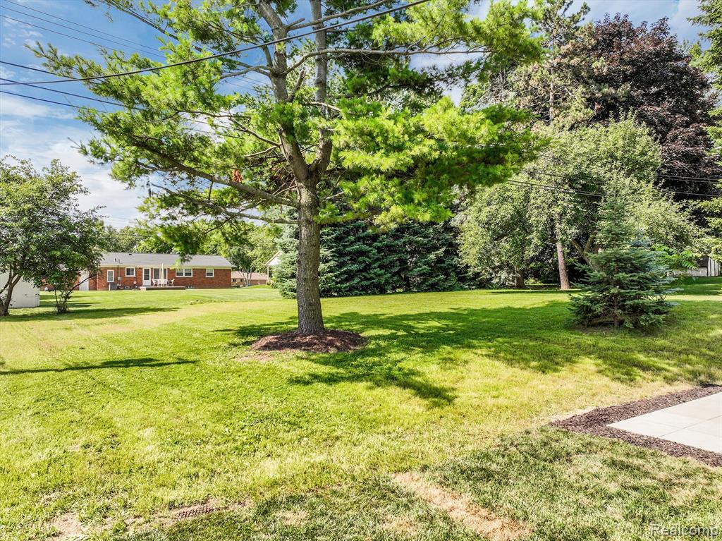 85 Boyken Road Rochester Hills, MI 48307 - Photo 41 of 42
