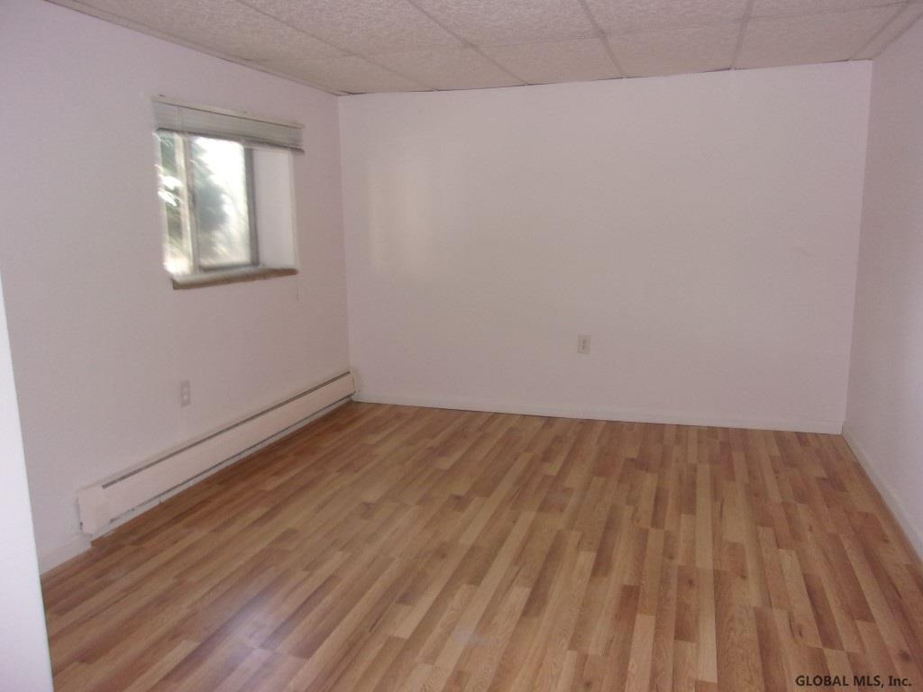 233 Lisha Kill Road Colonie, NY 12309 - Photo 15 of 27 Photo 15