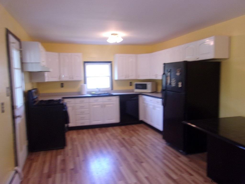 233 Lisha Kill Road Colonie, NY 12309 - Photo 10 of 27 Photo 10