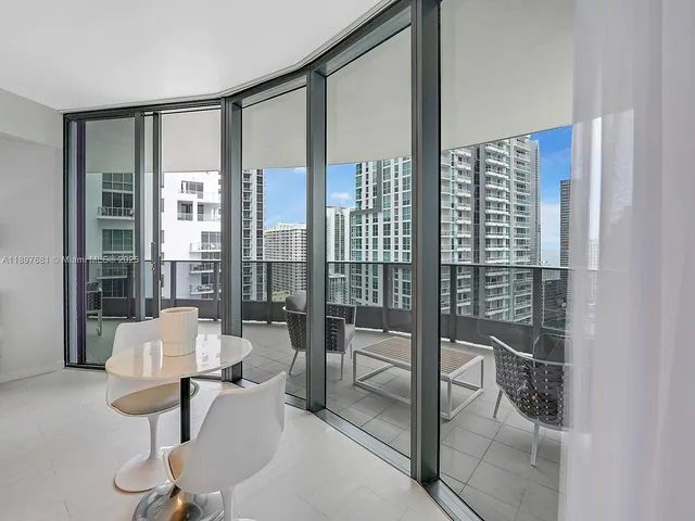 $15,500 | 1000 Brickell Plaza, Unit 3402, Miami, FL 33131