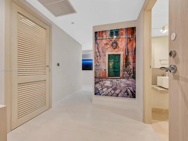 $15,500 | 1000 Brickell Plaza, Unit 3402, Miami, FL 33131