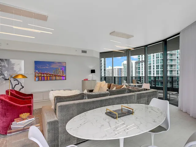 $15,500 | 1000 Brickell Plaza, Unit 3402, Miami, FL 33131