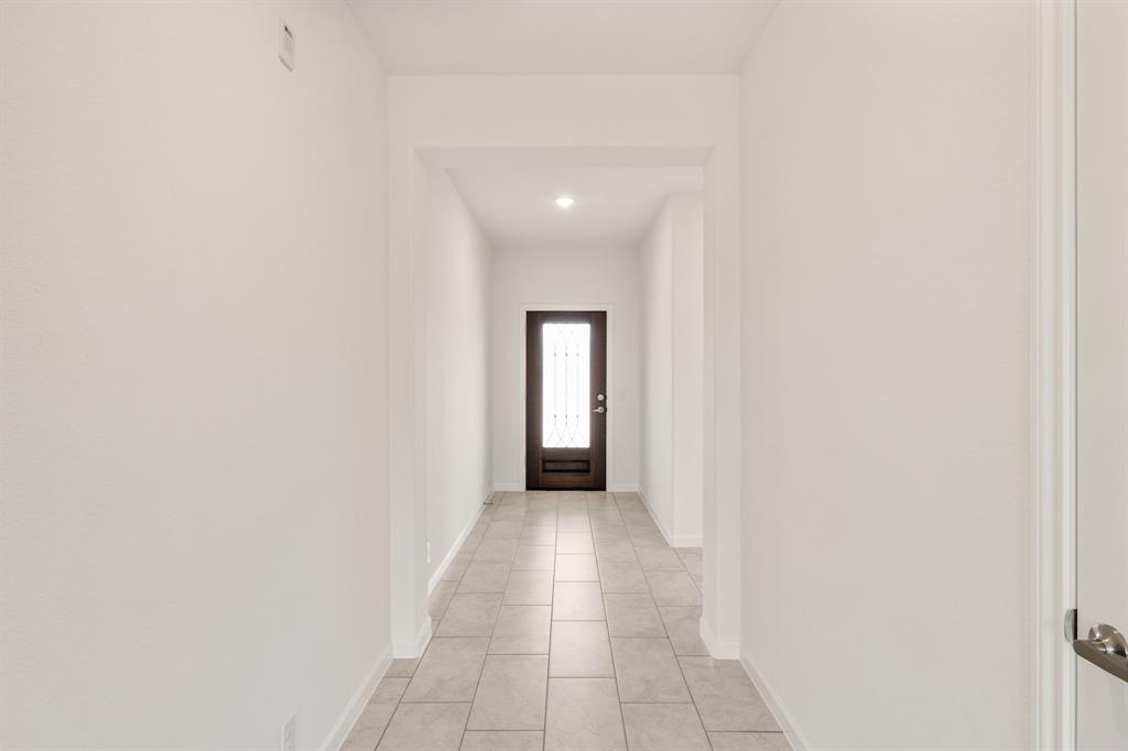 3665 Jordan Way Kaufman, TX 75142 - Photo 5 of 34 a view of entryway