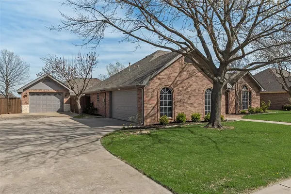 $374,000 | 604 Cedar Drive, Pilot Point, TX 76258