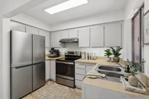 $369,900 | 8015 Caminito De Pizza, Unit E, San Diego, CA 92108