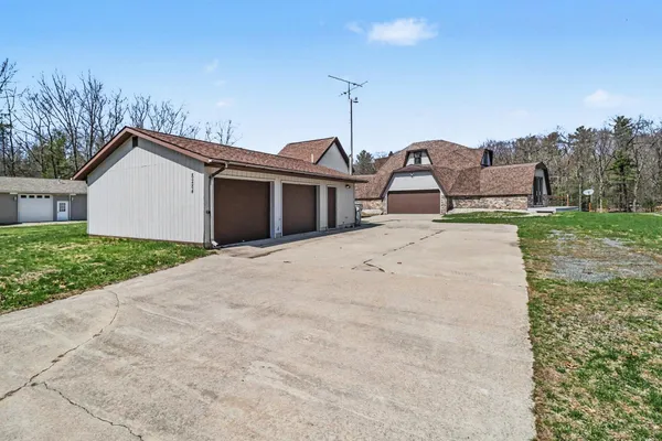 $725,000 | 8284 West Lake Holiday Drive, Mears, MI 49436