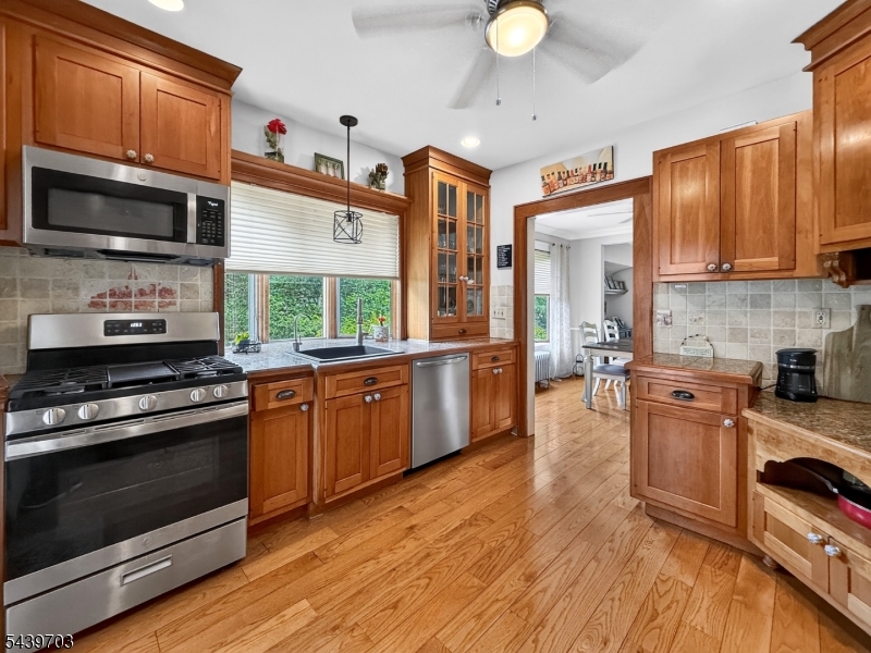 72 Hillcrest Road Watchung, NJ 07069 - Photo 4 of 25