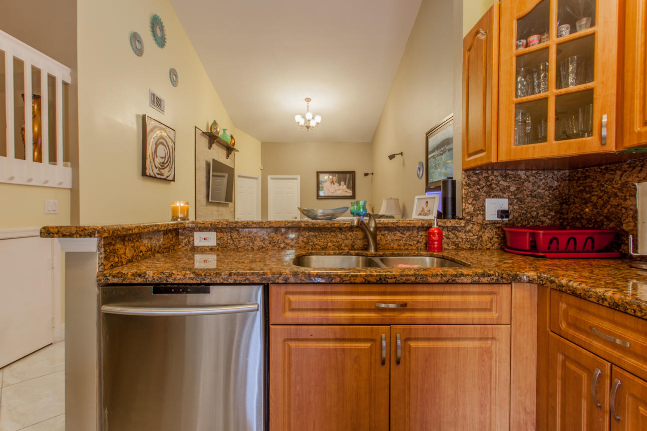 3761 Blue Ridge Road West Palm Beach, FL 33406 - Photo 12 of 30 HUNT-15
