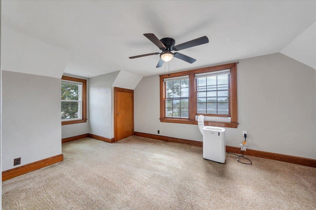 408 Liberty Road Northeast Roanoke, VA 24012 - Photo 20 of 37 20-MIB04218