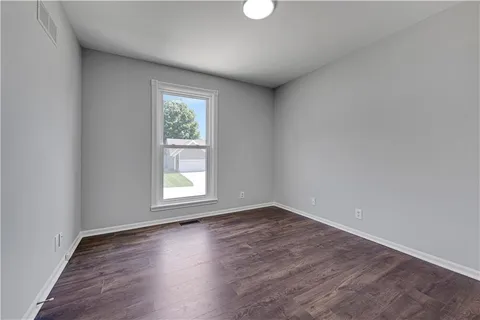 $460,000 | 8017 West 149th Street, Overland Park, KS 66223