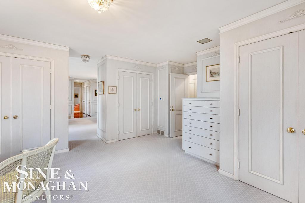 681 Lake Shore Road Grosse Pointe, MI 48236 - Photo 29 of 75 50114891-28.JPG