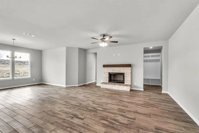 $507,900 | 81 Yosemite Trail Valley View, Valley View, TX 76272