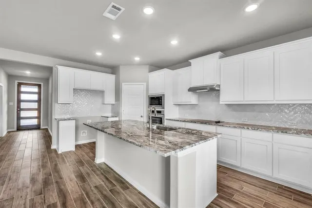 $507,900 | 81 Yosemite Trail Valley View, Valley View, TX 76272