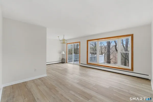 $407,000 | 50 Stratton Court, Hamden, CT 06514