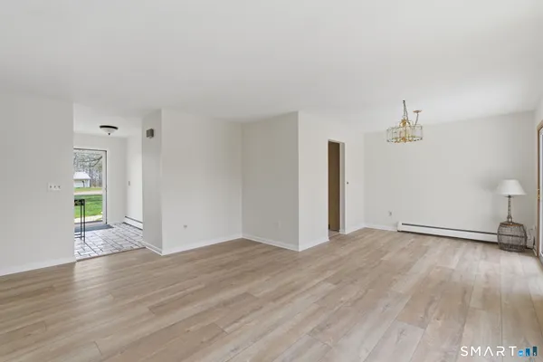 $407,000 | 50 Stratton Court, Hamden, CT 06514