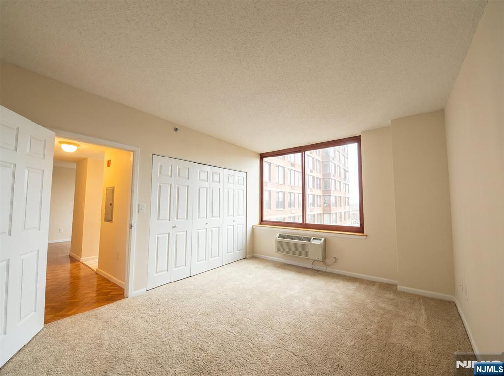 100 Old Palisade Road, Unit 2201 Fort Lee, NJ 07024 - Photo 9 of 17