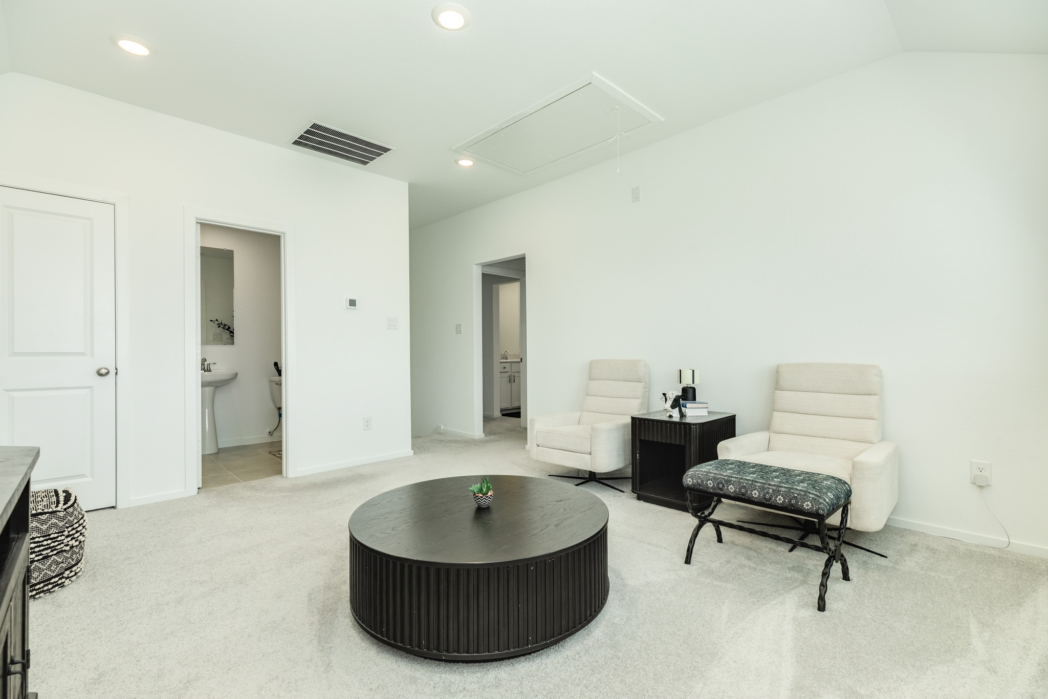 2618 Jasper Oaks Drive Rosharon, TX 77583 - Photo 31 of 43 This view showcases the half bath, perfectly situated for easy access from the game room, ideal for entertaining guests.