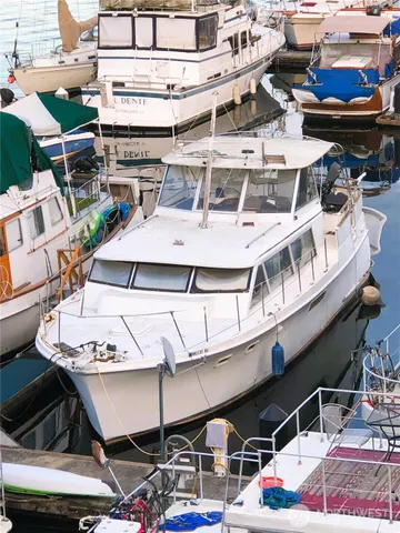 $79,500 | 2040 Westlake Avenue North, Unit 10, Seattle, WA 98109