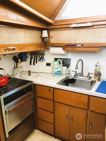 $79,500 | 2040 Westlake Avenue North, Unit 10, Seattle, WA 98109