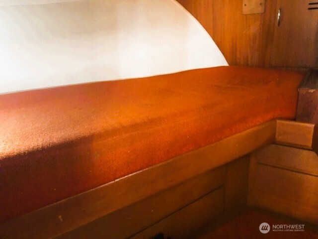 2040 Westlake Avenue North, Unit 10 Seattle, WA 98109 - Photo 9 of 14 a view of city and green space