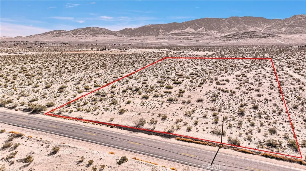 0 Old Woman Springs Road Lucerne Valley, CA 92356 - Photo 17 of 22 a view of wooden floor and a mountain view