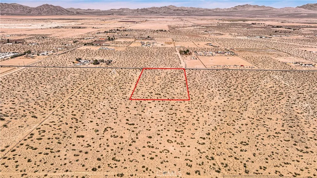 0 Old Woman Springs Road Lucerne Valley, CA 92356 - Photo 7 of 22 view of city and mountain