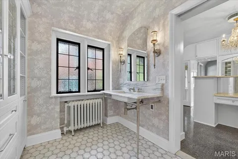 $4,850,000 | 5795 Lindell Boulevard, St. Louis, MO 63112