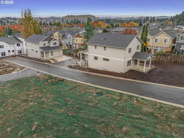 $489,947 | 185 Northwest Mawrcrest Avenue, Gresham, OR 97030