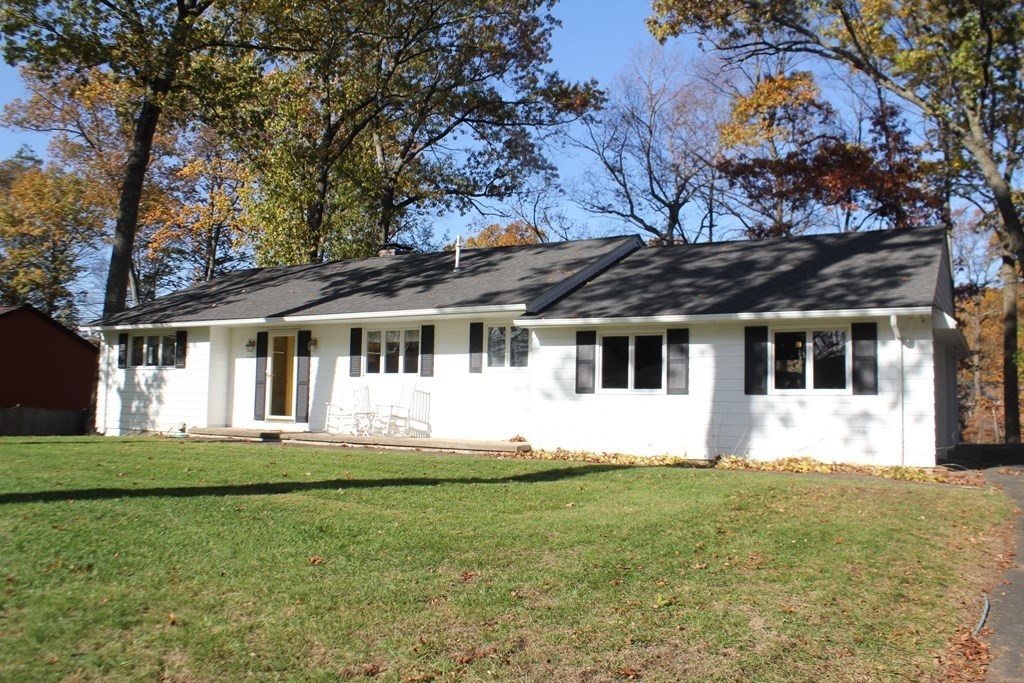 120 Edgewater Road Agawam, MA 01001 - Photo 1 of 26 Gallery Image 1